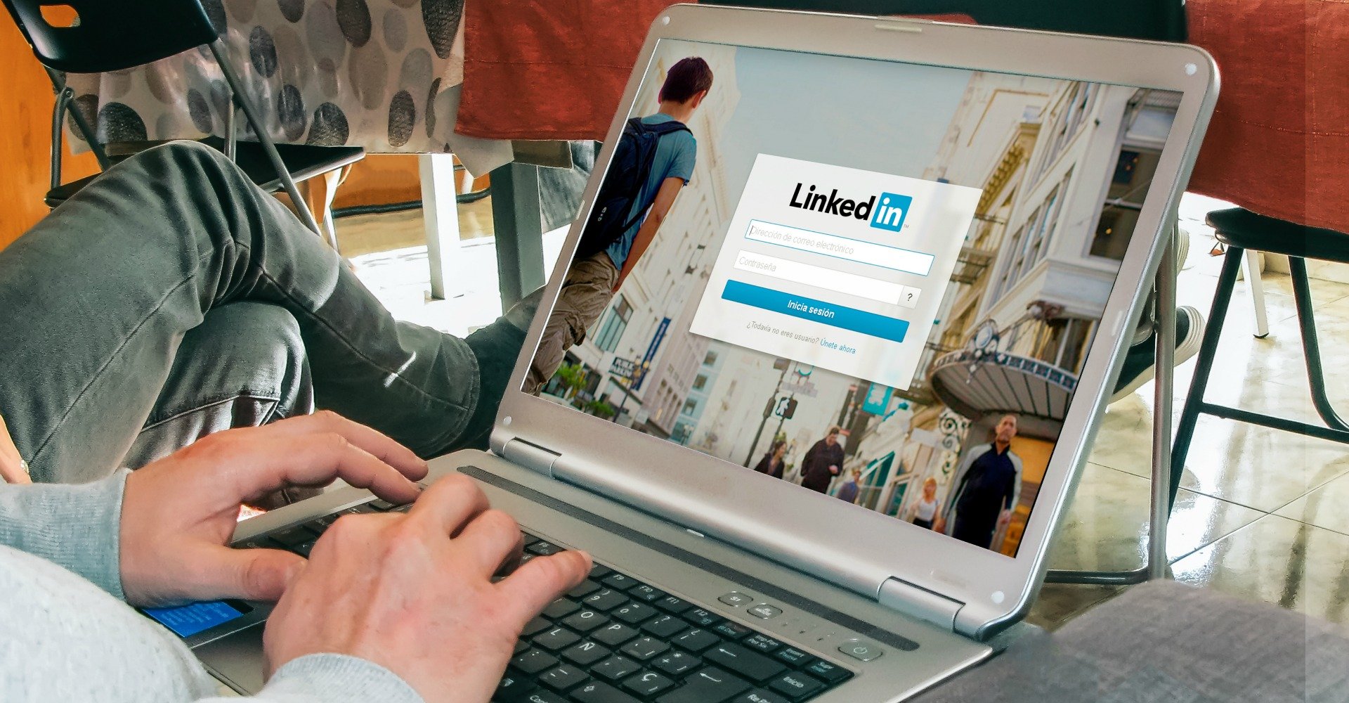 How to Use LinkedIn to Attract Quality Software Developer Candidates